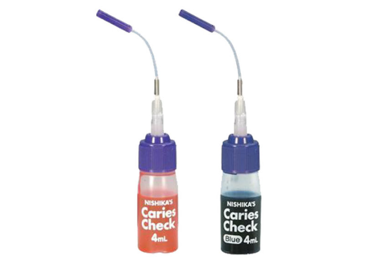 う蝕検知液でむし歯部分のみを可視化