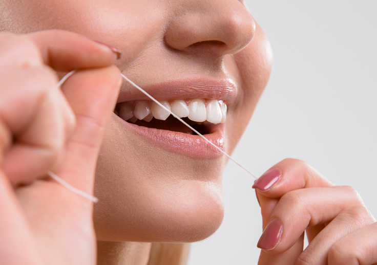 デンタルフロスのメリットと効果について